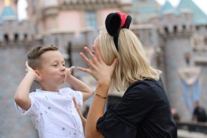 how to have fun in Disneyland as a parent