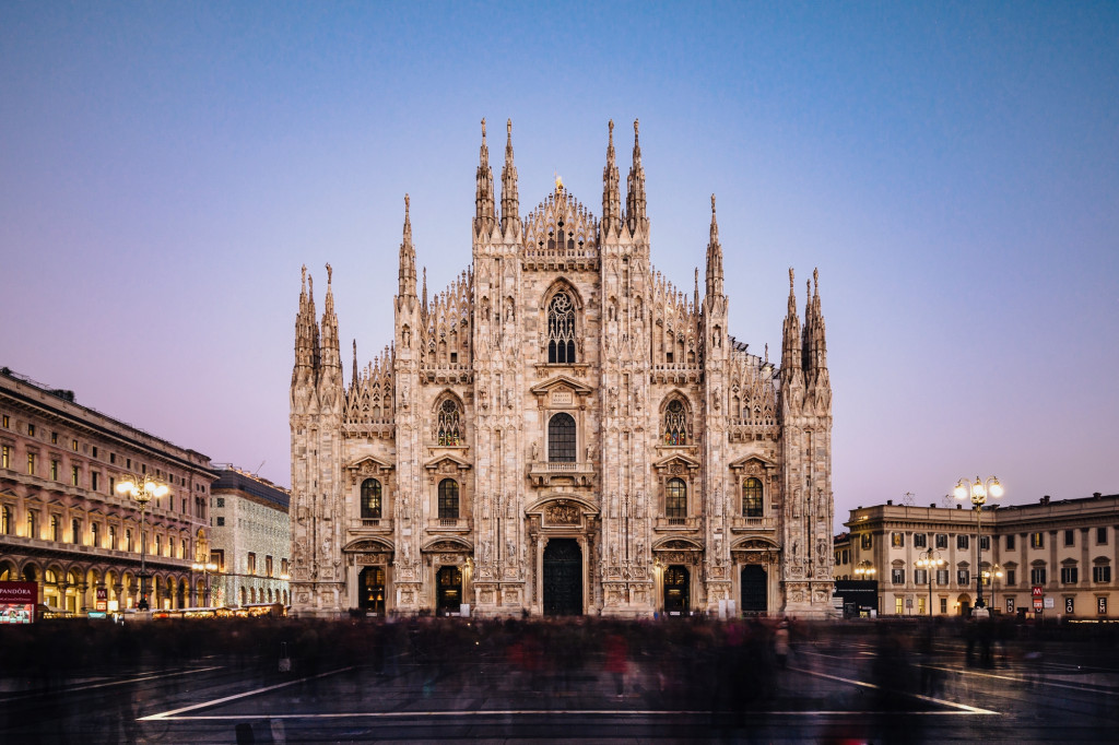 flights to italy black friday deals