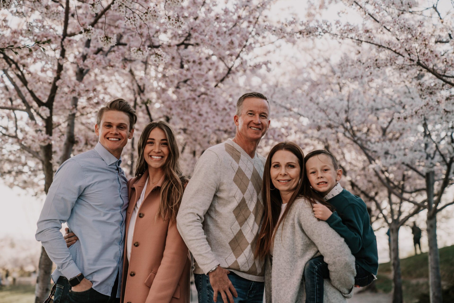 happy family saving in trips